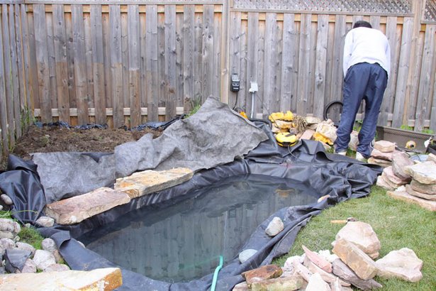 building-a-small-koi-pond-40_14 Изграждане на малко езерце кои