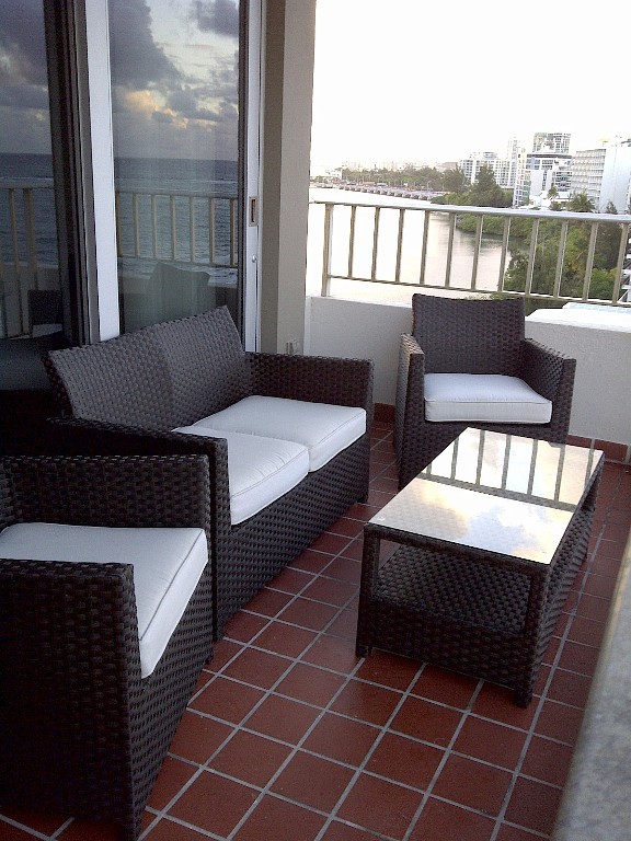 outdoor-balcony-furniture-ideas-32_9 Външни балконски мебели идеи