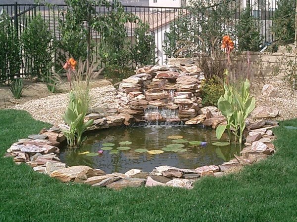 outdoor-koi-pond-design-43_16 Външен дизайн на езерце кои