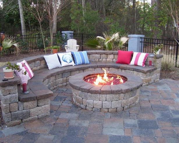 patio-design-ideas-with-fireplace-02_19 Идеи за дизайн на вътрешен двор с камина