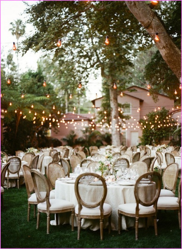 small-backyard-wedding-90_17 Малка сватба в задния двор