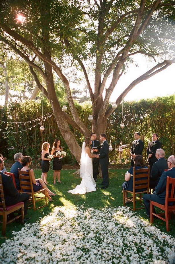 small-backyard-wedding-90_18 Малка сватба в задния двор