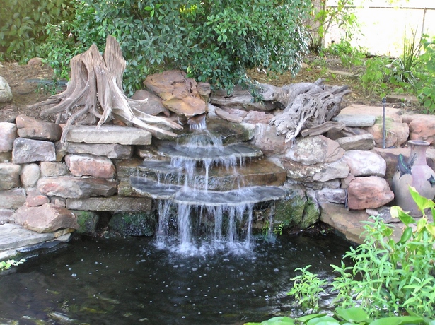 small-pond-waterfall-ideas-81 Малки езерце водопад идеи
