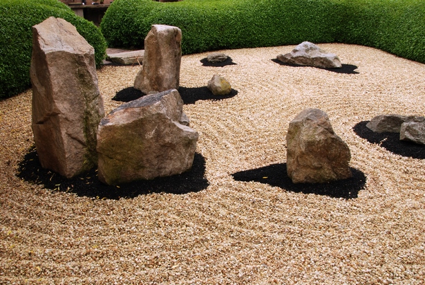 arranging-rocks-in-garden-27_6 Подреждане на камъни в градината