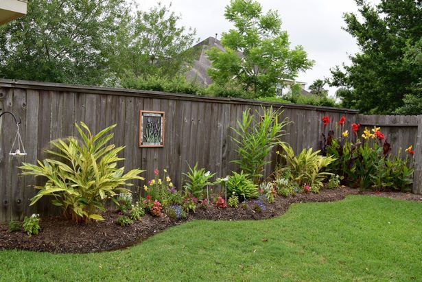 backyard-fence-garden-ideas-04_2 Двор ограда градина идеи