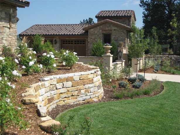 backyard-retaining-wall-landscaping-51_14 Заден двор подпорна стена озеленяване