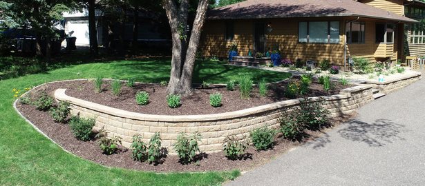 backyard-retaining-wall-landscaping-51_3 Заден двор подпорна стена озеленяване