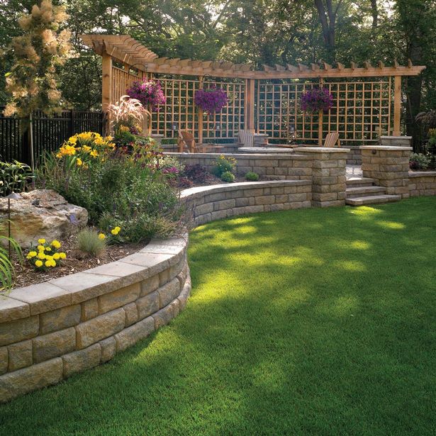 backyard-retaining-wall-landscaping-51_6 Заден двор подпорна стена озеленяване