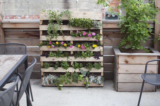 build-your-own-vertical-garden-49_6 Създайте своя собствена вертикална градина