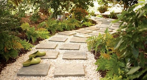 creating-a-garden-path-with-pavers-76_4 Създаване на градинска пътека с павета