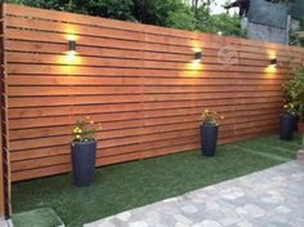 decorating-a-wood-privacy-fence-47_14 Декориране на дървена ограда за поверителност