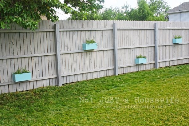 decorating-a-wood-privacy-fence-47_18 Декориране на дървена ограда за поверителност