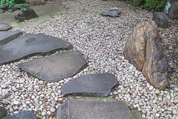 flat-garden-rocks-24_19 Плоски градински камъни