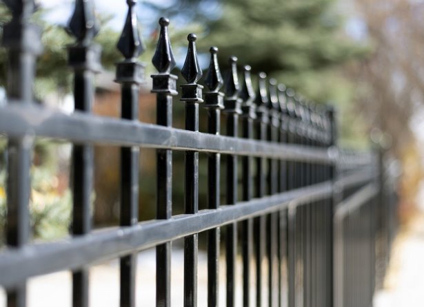 garden-fencing-ideas-metal-51_4 Градинска ограда идеи метал