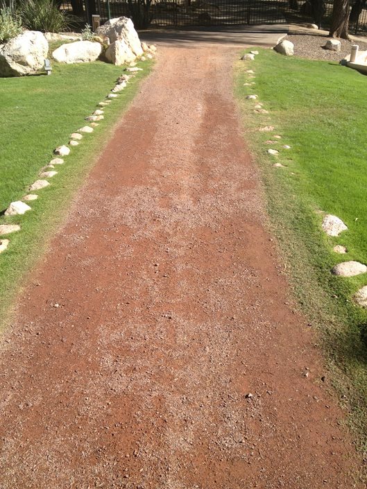 gravel-paths-and-walkways-80_12 Чакълени пътеки и пътеки