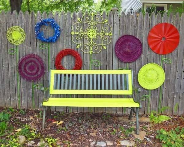 ideas-for-decorating-outdoor-fence-35_16 Идеи за декориране на външна ограда