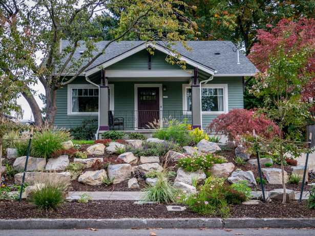 ideas-for-landscaping-front-yard-with-rocks-36_16 Идеи за озеленяване на предния двор с камъни