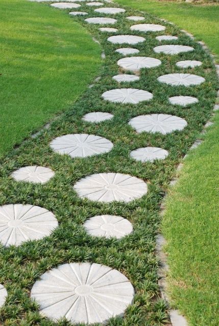 landscaping-ideas-using-stepping-stones-49 Идеи за озеленяване, използващи стъпаловидни камъни