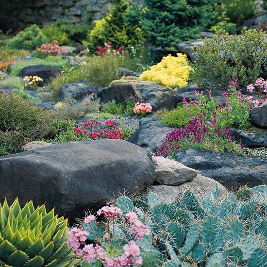landscaping-with-flowers-and-rocks-08_10 Озеленяване с цветя и скали