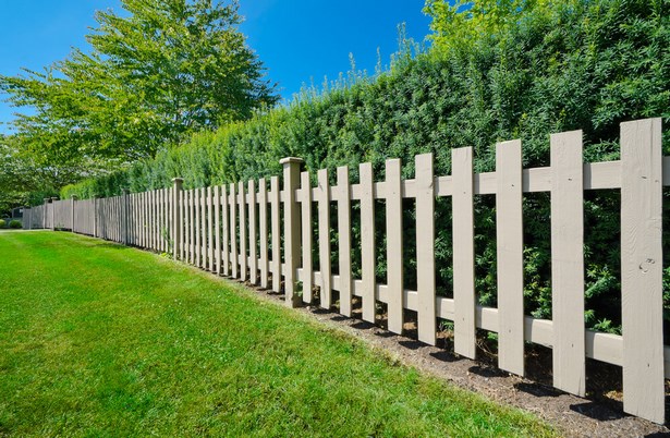 short-garden-fence-designs-33_4 Кратко градина ограда дизайни