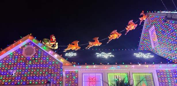 christmas-house-lights-65_6 Коледна къща светлини