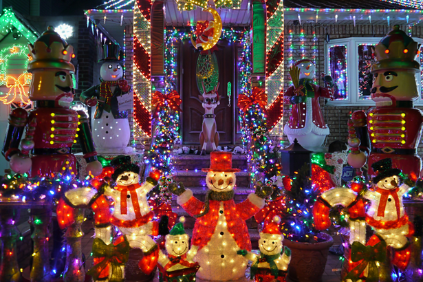 christmas-lawn-decorations-92 Коледна украса за морава