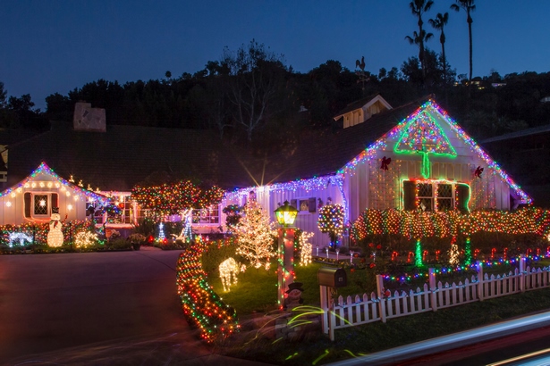 christmas-lights-and-decorations-20_2 Коледни светлини и декорации