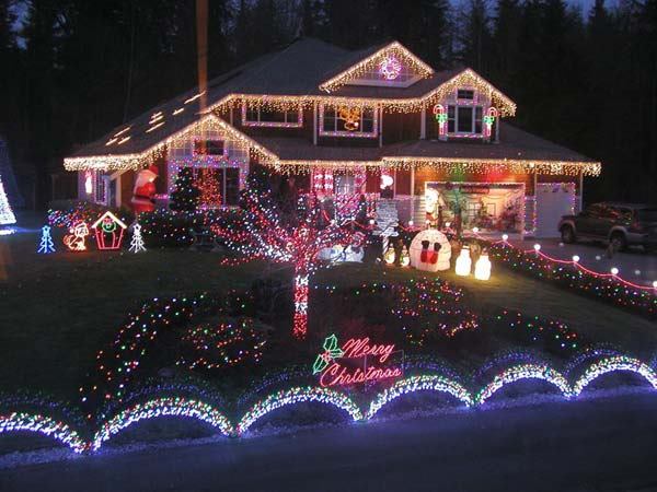 christmas-lights-decorations-outdoor-ideas-26_17 Коледни светлини декорации идеи за открито