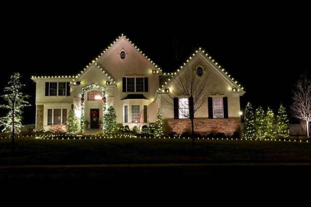 classy-outdoor-christmas-lights-07_8 Класен открит коледни светлини