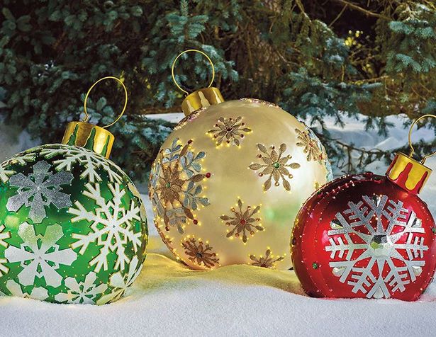 large-outside-christmas-decorations-54_3 Голяма външна коледна украса