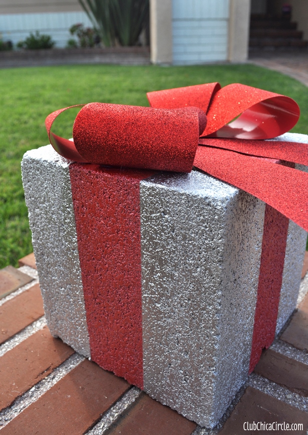 outdoor-christmas-presents-decorations-32_11 Външна коледна украса за подаръци