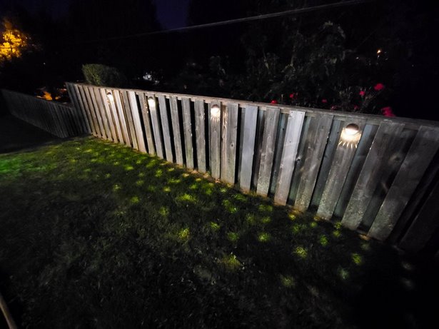 outdoor-fence-lighting-ideas-35_9 Външна ограда осветление идеи