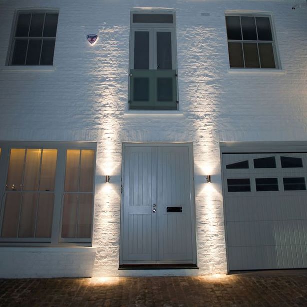 outdoor-lighting-ideas-for-front-door-92_4 Идеи за външно осветление за входна врата