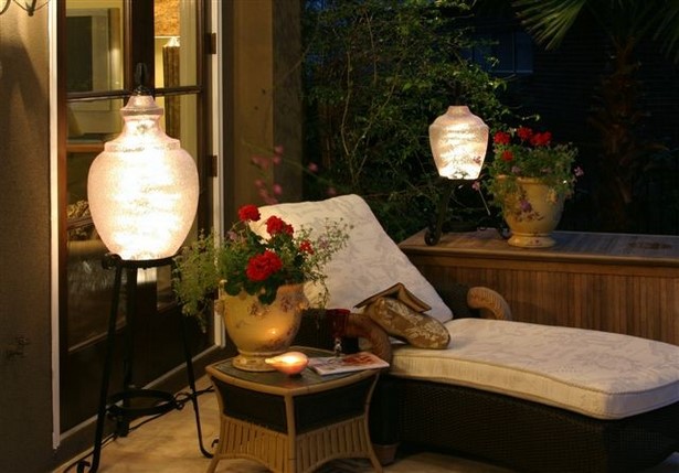 outdoor-yard-lanterns-60_19 Открит двор Фенери