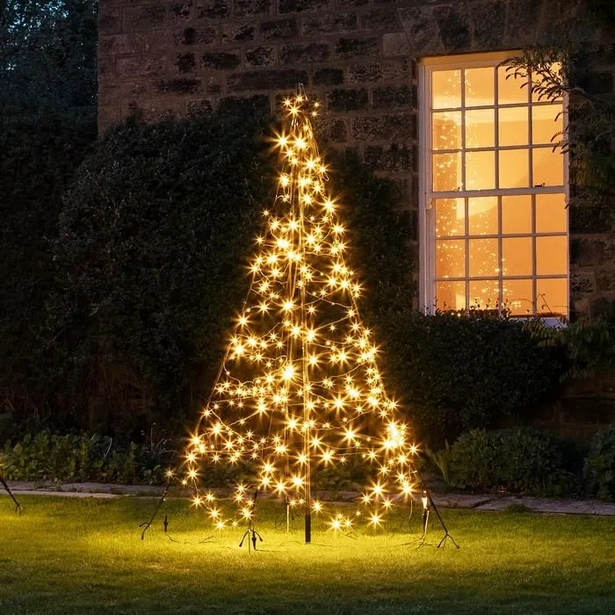 outside-christmas-tree-lights-99 Извън коледно дърво светлини