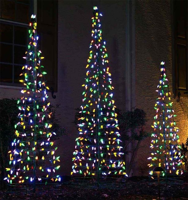 outside-lighted-christmas-decorations-04_9 Извън осветена коледна украса