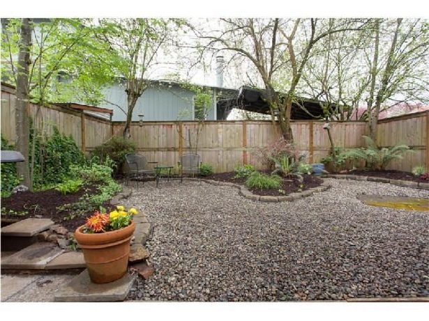 affordable-landscaping-ideas-front-yard-02_18 Достъпни идеи за озеленяване преден двор
