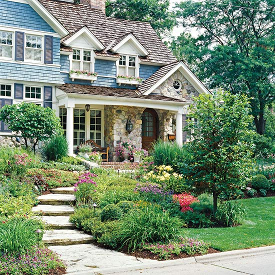amazing-front-yard-landscaping-45 Невероятно озеленяване на предния двор
