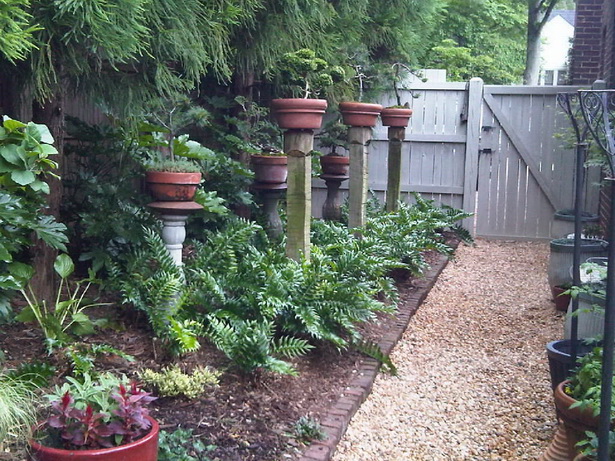 backyard-easy-landscaping-ideas-02_19 Задния двор лесно озеленяване идеи