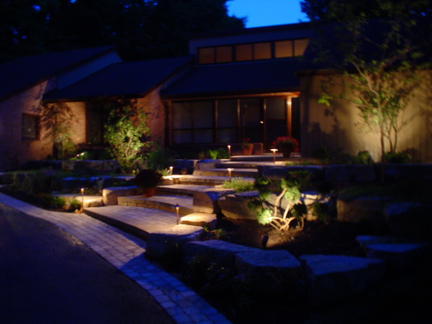 backyard-landscape-lighting-45_14 Заден двор пейзаж осветление