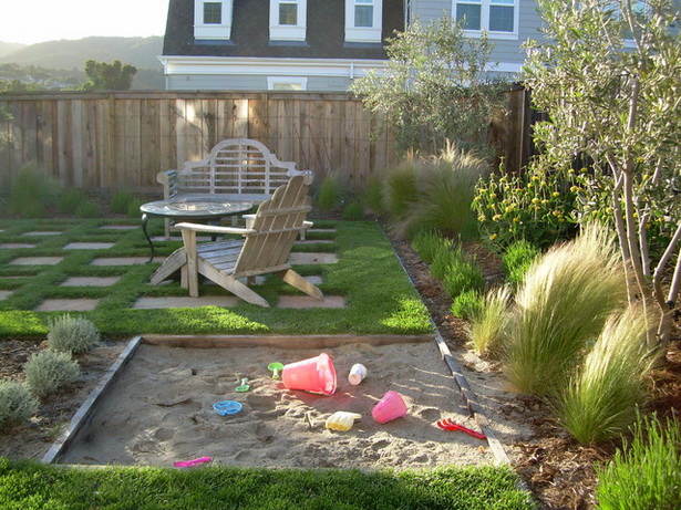 backyard-landscaping-ideas-for-kids-37_18 Идеи за озеленяване на задния двор за деца