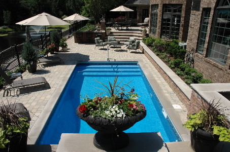 backyard-pool-landscaping-ideas-17_17 Двор басейн идеи за озеленяване