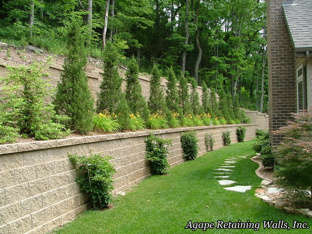 backyard-retaining-wall-designs-57_11 Дизайн на подпорна стена на задния двор