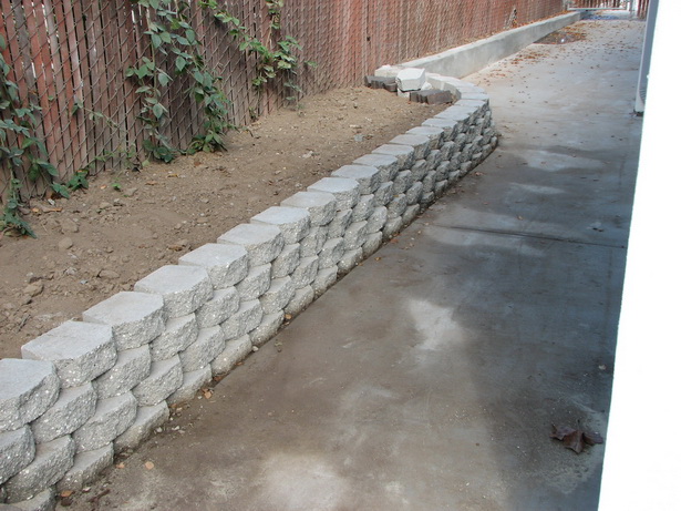 backyard-retaining-wall-designs-57_2 Дизайн на подпорна стена на задния двор