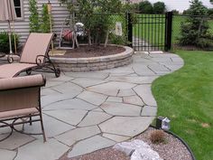 backyard-stone-patio-ideas-87_13 Двор камък вътрешен двор идеи