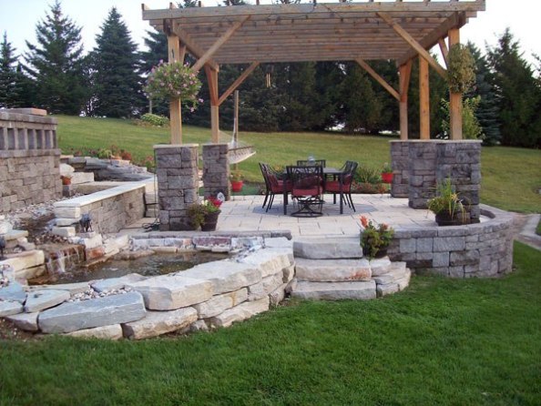 backyard-stone-patio-ideas-87_7 Двор камък вътрешен двор идеи