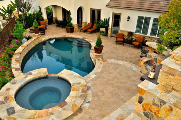 backyard-with-pool-designs-19_12 Двор с дизайн на басейн