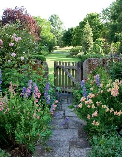 beautiful-cottage-gardens-59_10 Красива вила градини