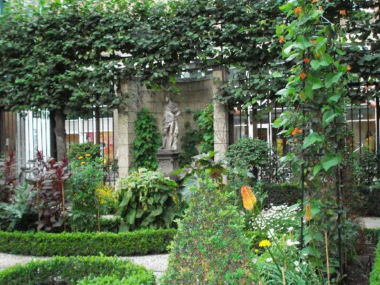 beautiful-english-gardens-pictures-89_9 Красиви английски градини снимки