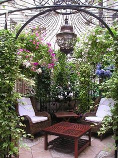 beautiful-small-patio-gardens-30_7 Красиви малки двор градини